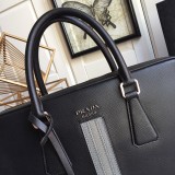 Prada Womens Bags Shoulder Messenger Bags Luxury Cross Body Handbag Calfskin leather with naOrigil Box