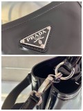 Prada Womens Bags Shoulder Messenger Bags Luxury Cross Body Handbag Calfskin leather with naOrigil Box