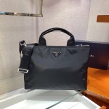 Prada Womens Bags Shoulder Messenger Bags Luxury Cross Body Handbag Calfskin leather with naOrigil Box