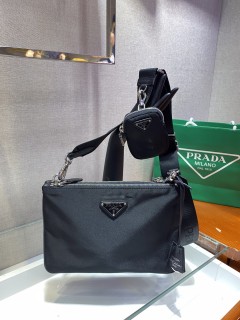 Prada Womens Bags Shoulder Messenger Bags Luxury Cross Body Handbag Calfskin leather with naOrigil Box