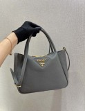 Prada Womens Bags Shoulder Messenger Bags Luxury Cross Body Handbag Calfskin leather with naOrigil Box