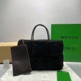 Bottega Veneta Womens Bags Shoulder Messenger Bags Luxury Cross Body Handbag Calfskin leather with naOrigil Box