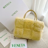 Bottega Veneta Womens Bags Shoulder Messenger Bags Luxury Cross Body Handbag Calfskin leather with naOrigil Box