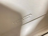 Bottega Veneta Womens Bags Shoulder Messenger Bags Luxury Cross Body Handbag Calfskin leather with naOrigil Box