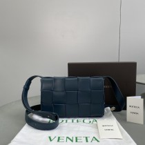 Bottega Veneta Womens Bags Shoulder Messenger Bags Luxury Cross Body Handbag Calfskin leather with naOrigil Box