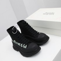 Alexander McQueen high-top luxury brand casual sneakers in original original boxes