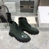 Alexander McQueen's newest Martin boot strap for autumn and winter in original original box