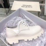 Alexander McQueen's British round toe small white laces in original original box