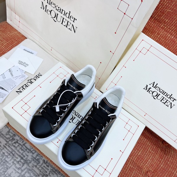 Alexander McQueen latest platform white shoelaces in original box