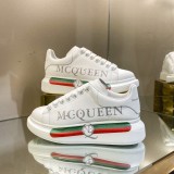 Alexander McQueen small white shoes joint casual shoes leather increased sports shoelaces in original original box