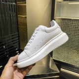 Alexander McQueen small white shoes joint casual shoes leather increased sports shoelaces in original original box