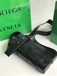 Bottega Veneta Womens Bags Shoulder Messenger Bags Luxury Cross Body Handbag Calfskin leather with naOrigil Box