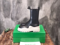 Bottega Veneta calfskin boots with original box