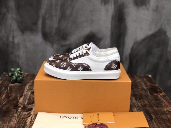 Louis Vuitton Men's Casual Shoe Laces Original Box