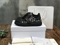 Dior -ID Logo Shell Toe Men's and Women's Sneaker Box