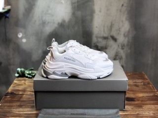 Balenciaga Triple S Casual Retro Daddy Sneakers Original Box