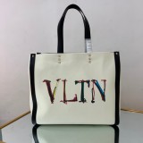 Valentino Womens Bags Shoulder Messenger Bags Luxury Cross Body Handbag Calfskin leather with naOrigil Box