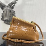 Fendi Womens Bags Shoulder Messenger Bags Luxury Cross Body Handbag Calfskin leather with naOrigil Box