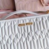 Miumiu Womens Bags Shoulder Messenger Bags Luxury Cross Body Handbag Calfskin leather with naOrigil Box