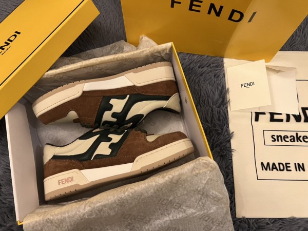 Fendi 2022 Vintage Luxury Brand Casual Sneakers with Original Original Box