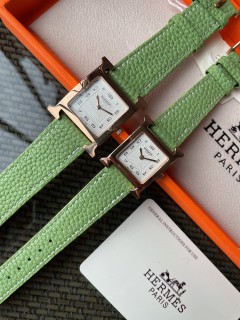 Hermes 2022 Women's White Natural Mother-of-pearl Number Face Italian Handmade Calfskin Strap with Original Box