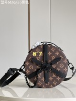 Louis Vuitton Women's Bag Shoulder Crossbody Luxury Crossbody Handbag Calfskin w/ naOriginil Box