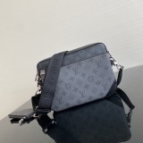 Louis Vuitton Men's Bag Shoulder Crossbody Luxury Crossbody Handbag Calfskin w/ naOriginil Box