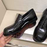 Bottega Veneta men's calfskin dress shoes with original box