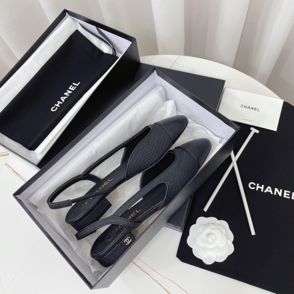 Chanel Ladies Spring/Summer Chunky Heel Classic Side Air Sandals with Original Box