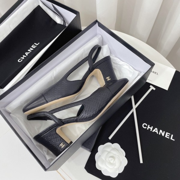 Chanel Ladies Spring/Summer Chunky Heel Classic Side Air Sandals with Original Box