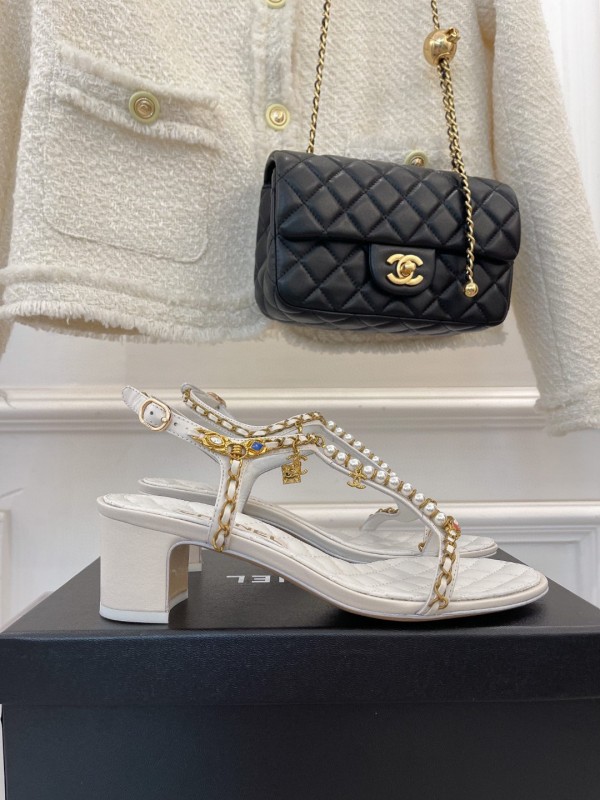 Chanel 2022 Spring/Summer New Pendant Pearl Chain Sandals with Original Box