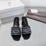 Dior early spring new jacquard embroidered sandals with original box