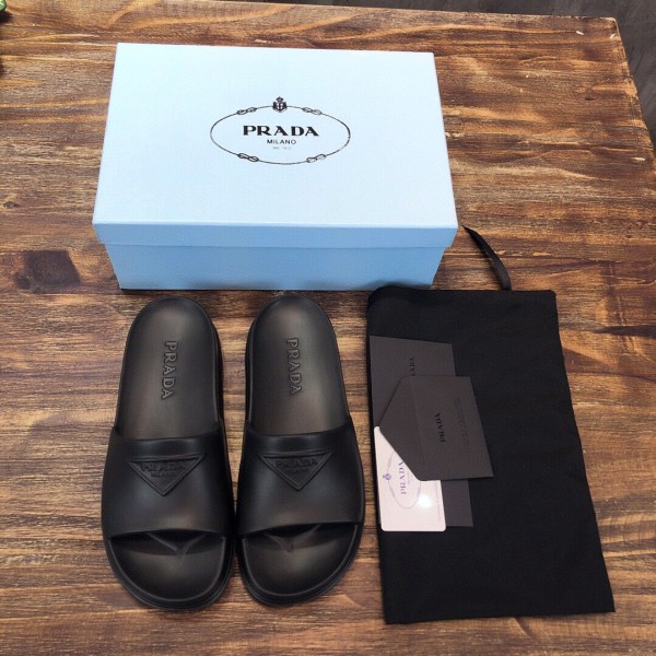 Prada Spring/Summer 2022 Latest Couple Slippers With Original Box