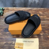 Louis Vuitton Spring/Summer 2022 Latest Explosive Couple Color Embossed Slippers with original box