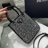 Prada Women's Bag Shoulder Crossbody Luxury Crossbody Handbag Calfskin w/ naOriginil Box