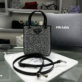 Prada Women's Bag Shoulder Crossbody Luxury Crossbody Handbag Calfskin w/ naOriginil Box