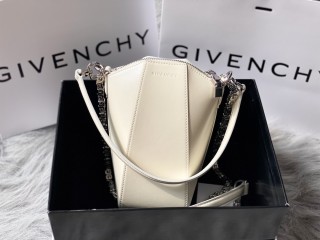 Givenchy Women's Bag Shoulder Crossbody Luxury Crossbody Handbag Calfskin w/ naOriginil Box