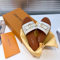 Louis Vuitton 22 early spring new flat heel series letter buckle slippers original box