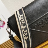 Prada men's Bag Shoulder Crossbody Luxury Crossbody Handbag Calfskin w/ naOriginil Box