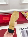 Valentino Spring/Summer 2022 New Gold Big Rivet Element Clip-On Slippers With Original Box