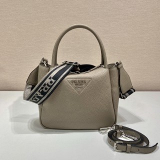 Prada Women's Bag Shoulder Crossbody Luxury Crossbody Handbag Calfskin w/ naOriginil Box