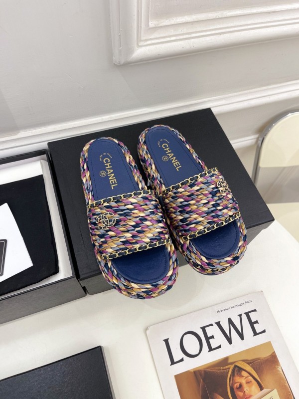 Chanel 2022 spring and summer new products classic elements catwalk thick-soled slippers with original box