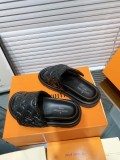 Louis Vuitton men's and women's fashion leather version spring and summer latest sandals with original box