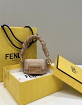 Fendi Women's Bag Shoulder Crossbody Luxury Crossbody Handbag Calfskin w/ naOriginil Box