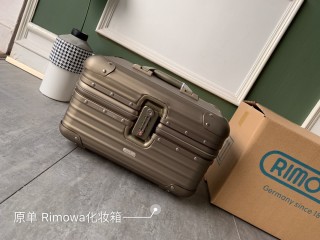 Rimowa vanity case