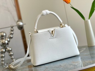 Louis Vuitton Women's Bag Shoulder Crossbody Luxury Crossbody Handbag Calfskin w/ naOriginil Box