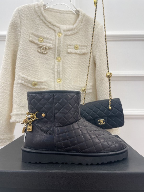 Chanel autumn and winter new luxury brand jewelry chain casual snow boots with original box