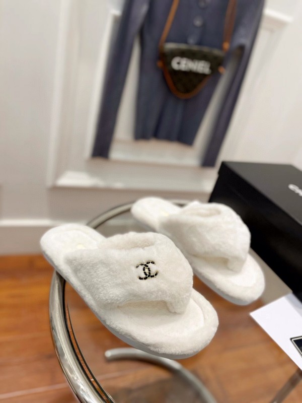 Chanel women's autumn and winter new product double C home fluffy slippers flip flops fur tow original box