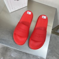 Alexander McQueen couple models new luxury brand slippers with original original box