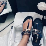 Chanel spring and summer hot style luxury brand classic word strap sandals with original original box